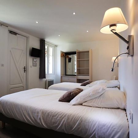 Hotel La Buissonniere Bannay  Экстерьер фото