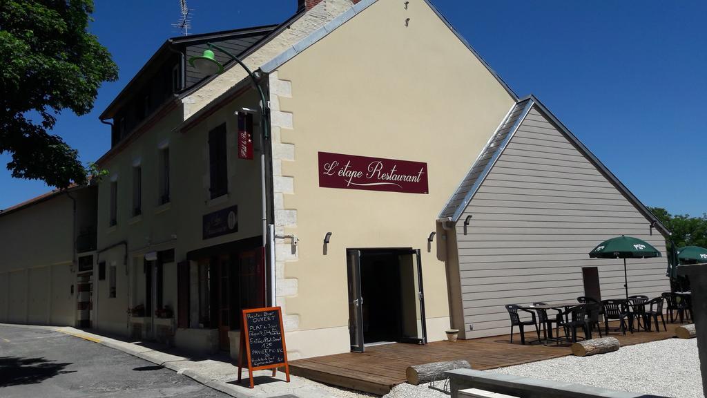 Hotel La Buissonniere Bannay  Экстерьер фото
